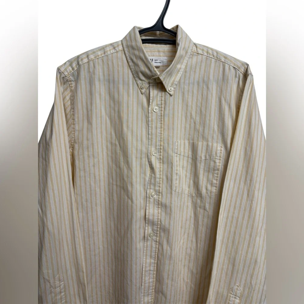 GAP Slim Fit Stretch Poplin Striped Shirt Size M - Picture 2 of 5